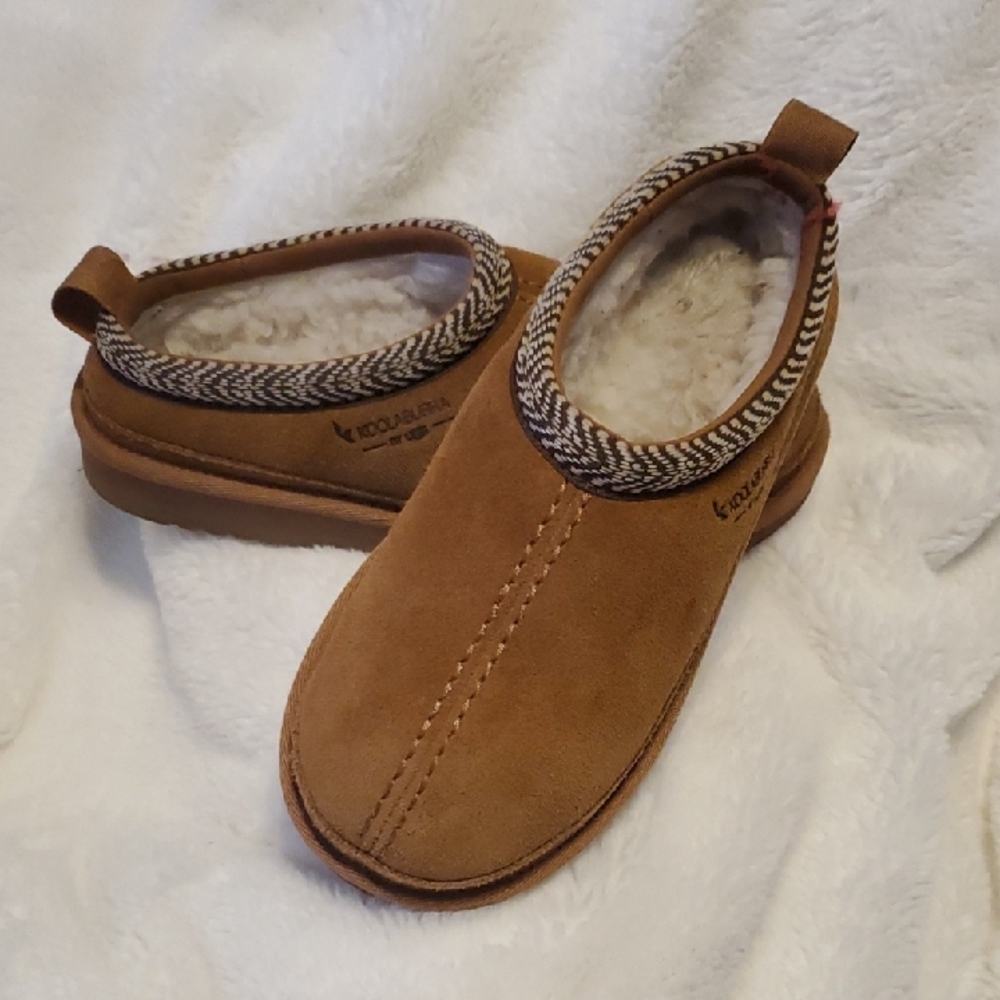Koolaburra Chestnut Brown Suede Slip-On Slippers with Braided Trim